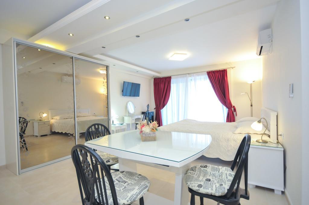 St.George Apartments Petrovac Rum bild