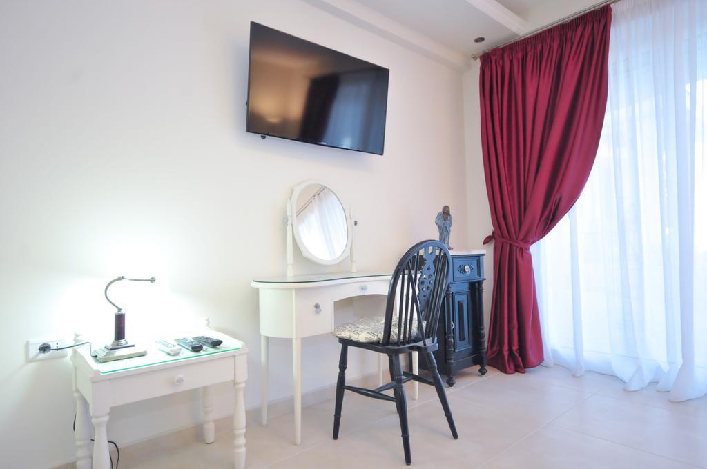St.George Apartments Petrovac Rum bild
