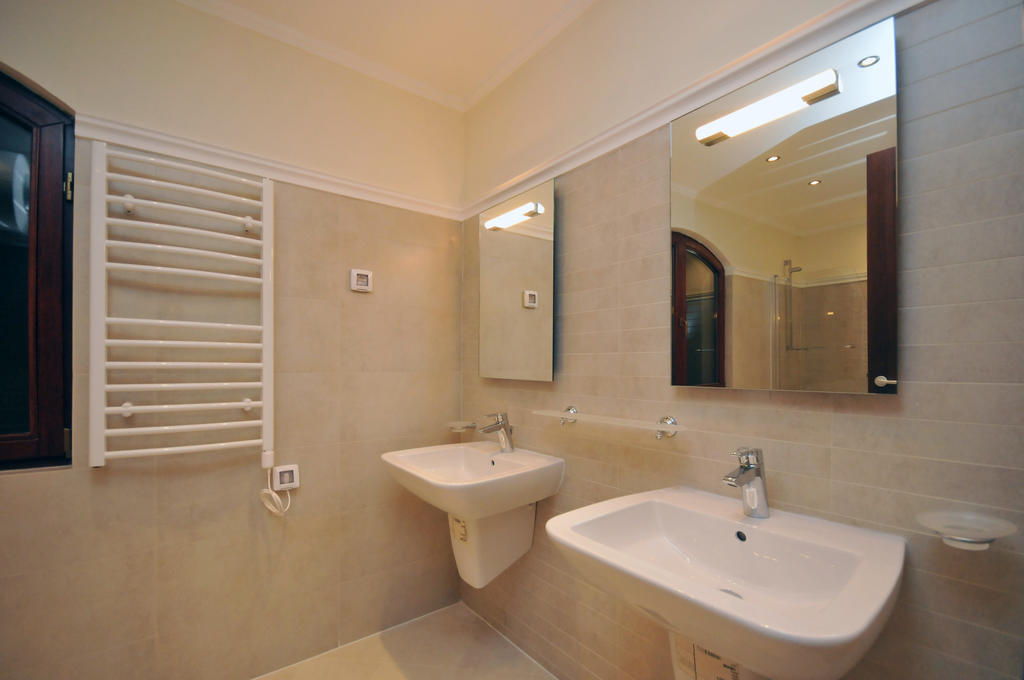 St.George Apartments Petrovac Rum bild