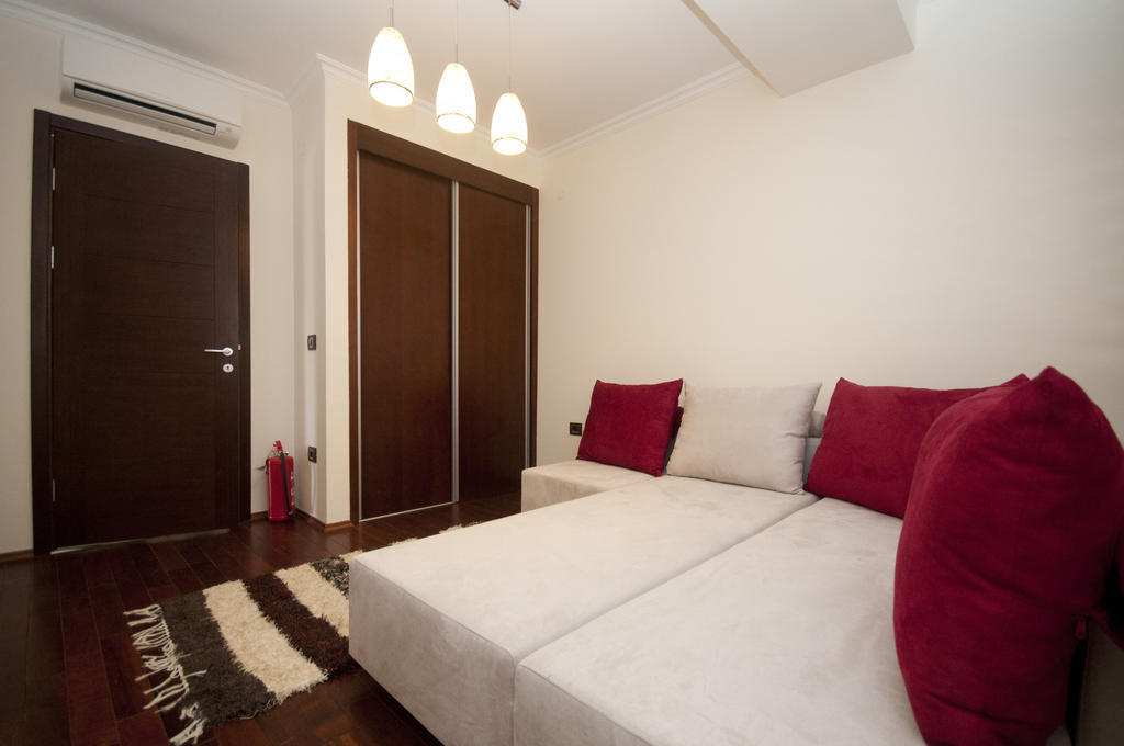 St.George Apartments Petrovac Rum bild